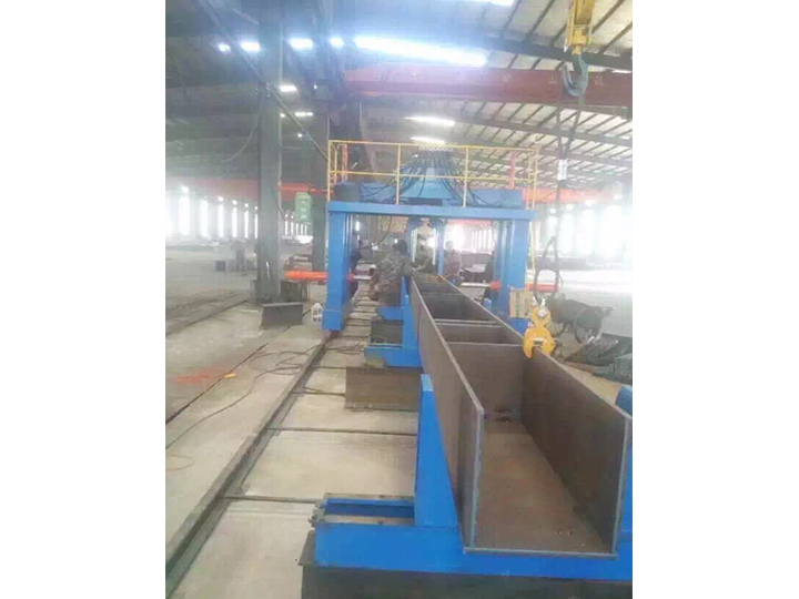 UBZ-12 箱型梁組立機(jī)